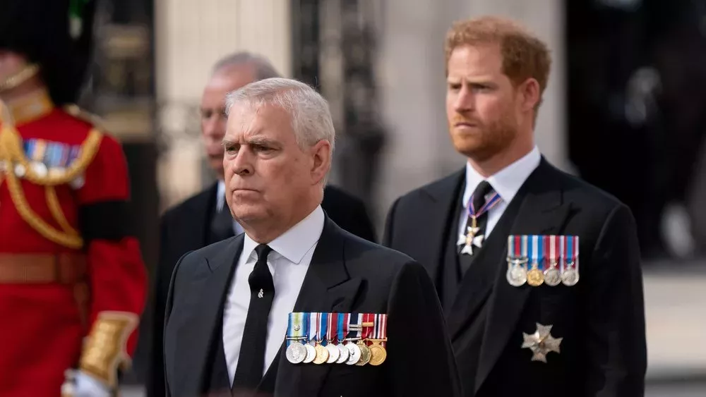 König Charles III.: Familienfoto mit William und Kate aber ohne Harry