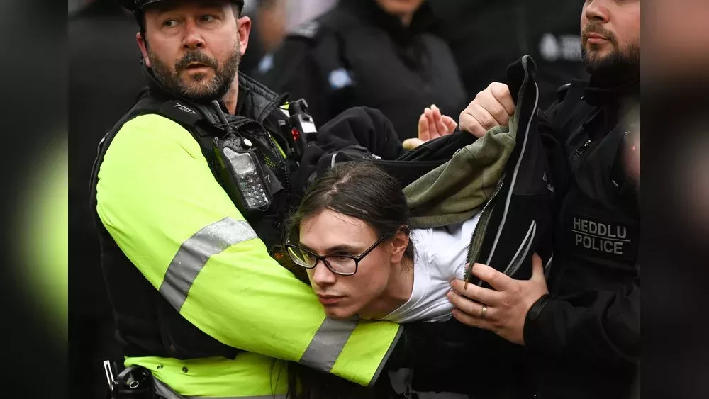 Krönung von Charles III. in London: Festnahmen bei Protesten