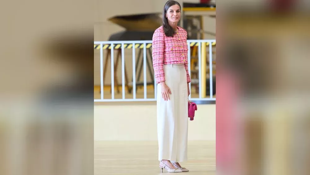 Pink und Weiß: Letizia von Spanien strahlt in modernem Frühlings-Look