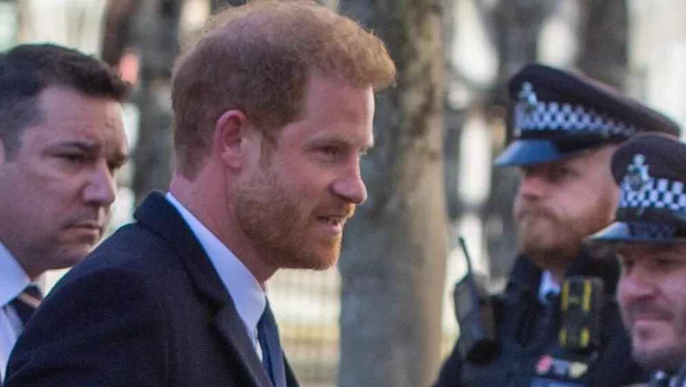 Prinz Harry soll im Juni vor Gericht aussagen
