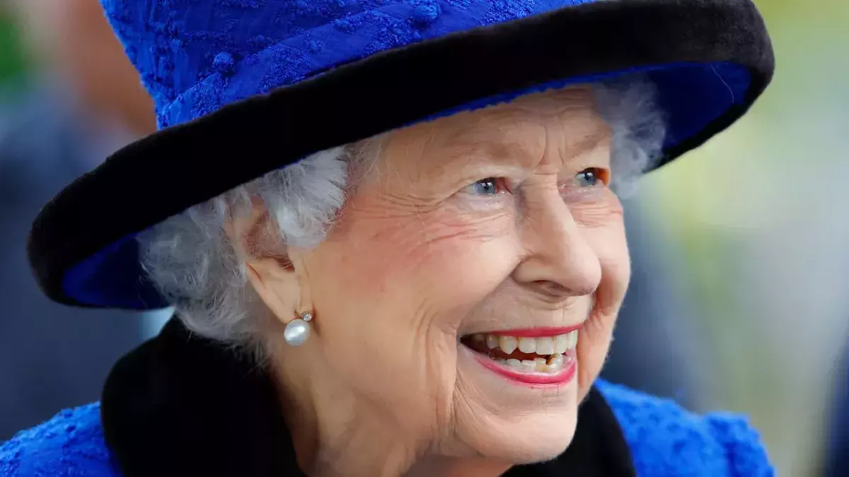 Die Queen im Krankenhaus: Woran leidet sie?