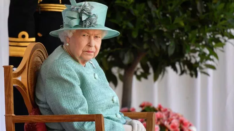 Dieb im Buckingham Palace: Jetzt wird die Queen schon von ihren Angestellten bestohlen