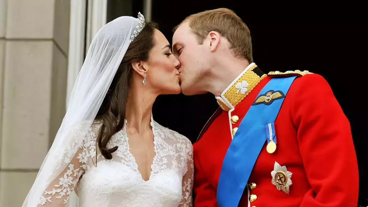 Dieses Versprechen hat William seiner Kate an der Hochzeit gemacht.
