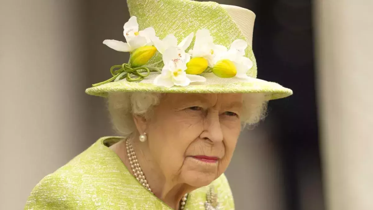 Elizabeth II: Sie erträgt Charles Verhalten nicht mehr