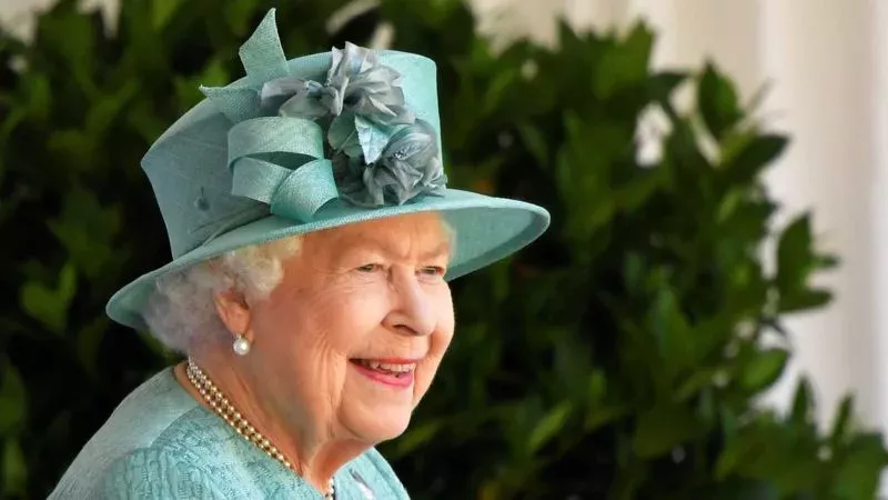 Elizabeth II: Um die Krise zu überstehen, muss sie ihren eigenen Alkohol verkaufen