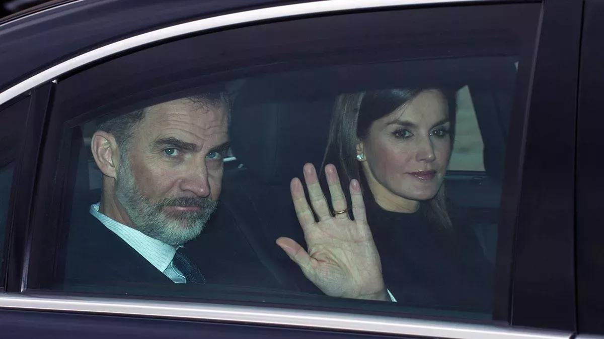 Felipe und Letizia versuchen die spanische Monarchie zu retten 
