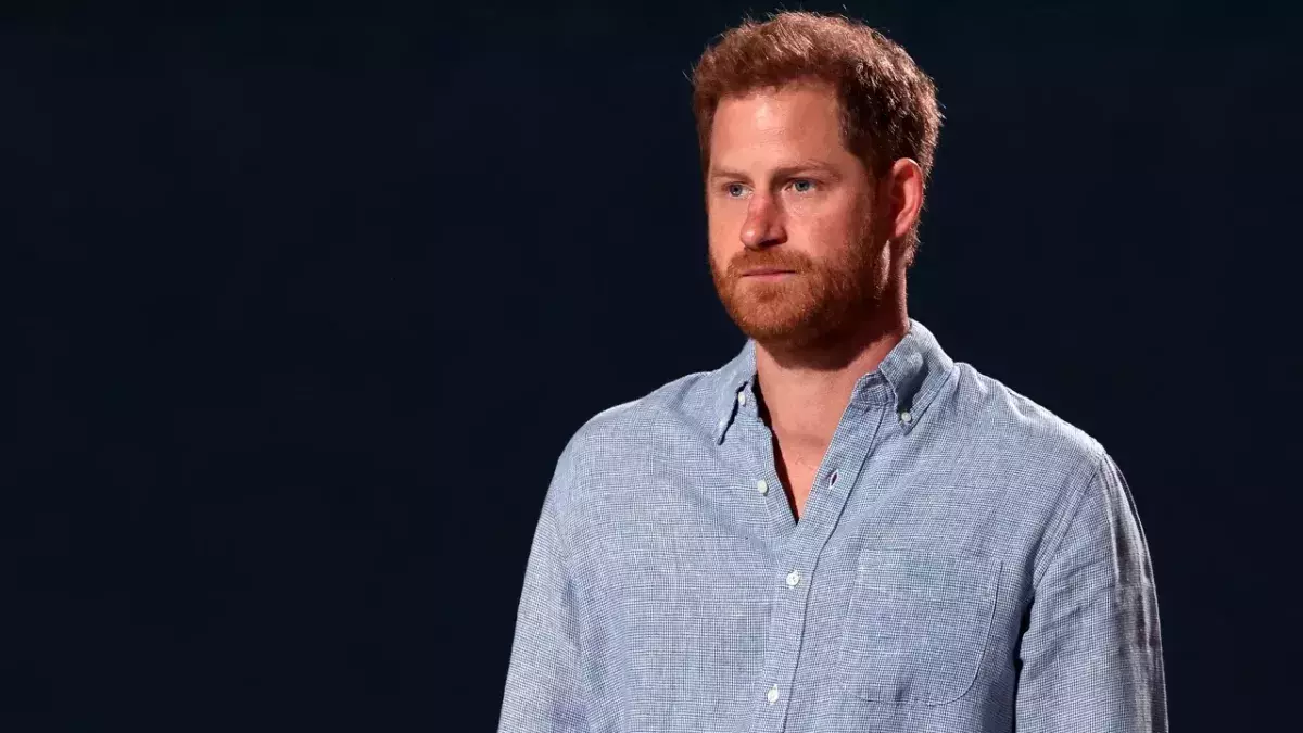 "Fühlte mich wie in der Truman Show und im Zoo": Prinz Harry übt erneut Kritik an sein royales Leben aus