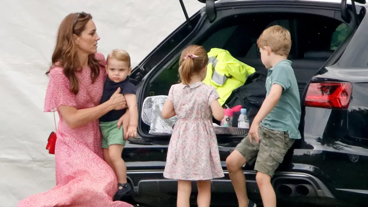 Kate mit Charlotte, Louis und George