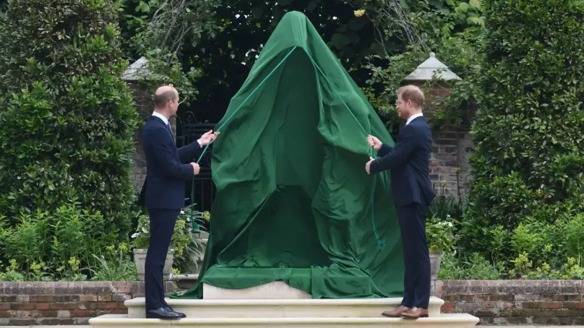 Nach vier Jahren Arbeit ist heute Dianas Statue enthüllt worden