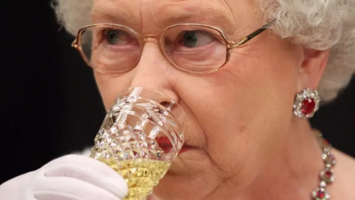 Royale Tradition: So viel Alkohol trinkt Queen Elizabeth jeden Tag