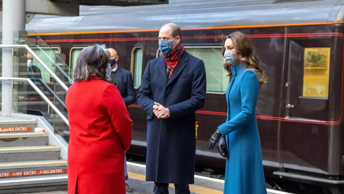 William und Kate bei ihrem ersten Halt in Edinburgh