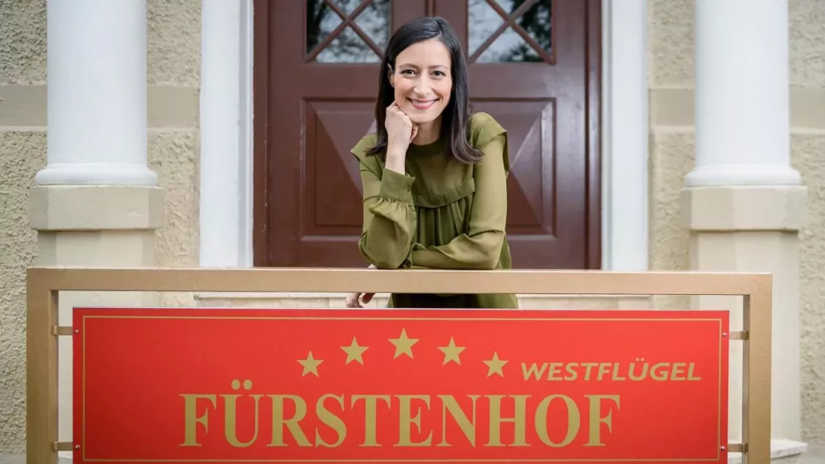 Carolin (Katrin Anne Heß) steckt in Schwierigkeiten