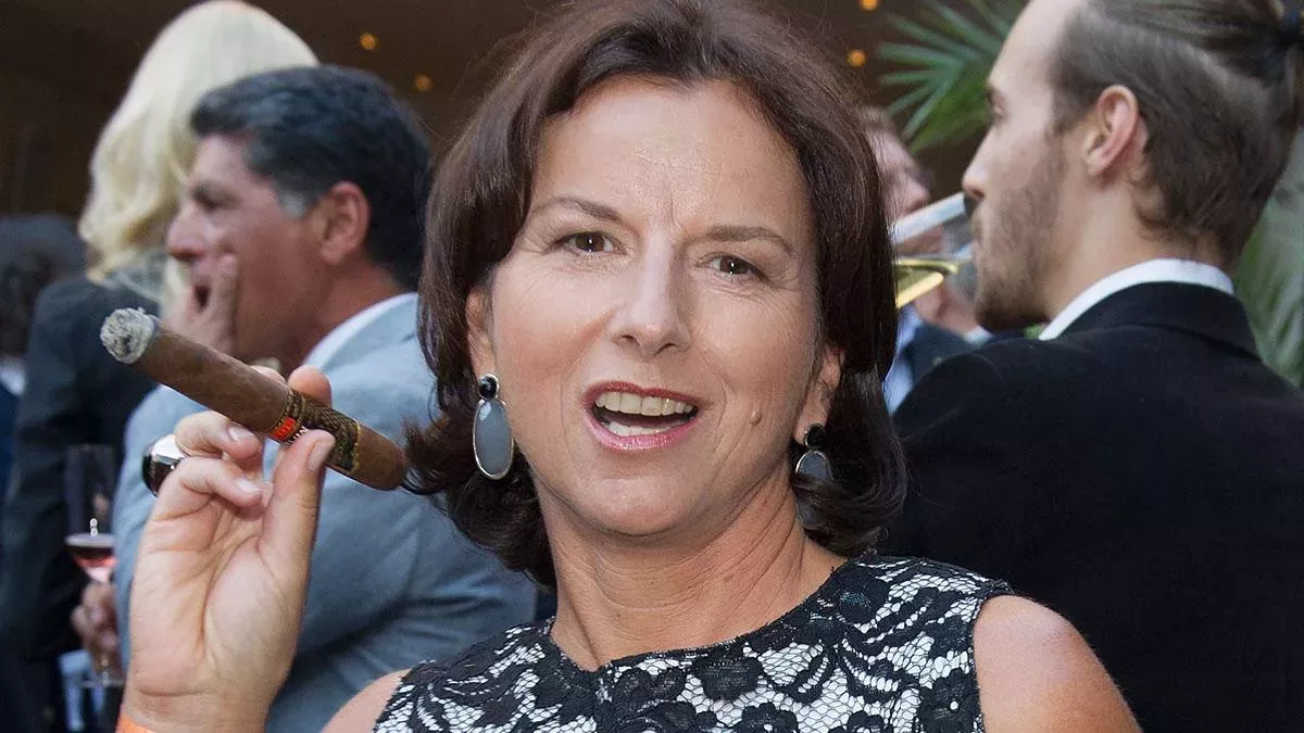 Claudia Obert 
