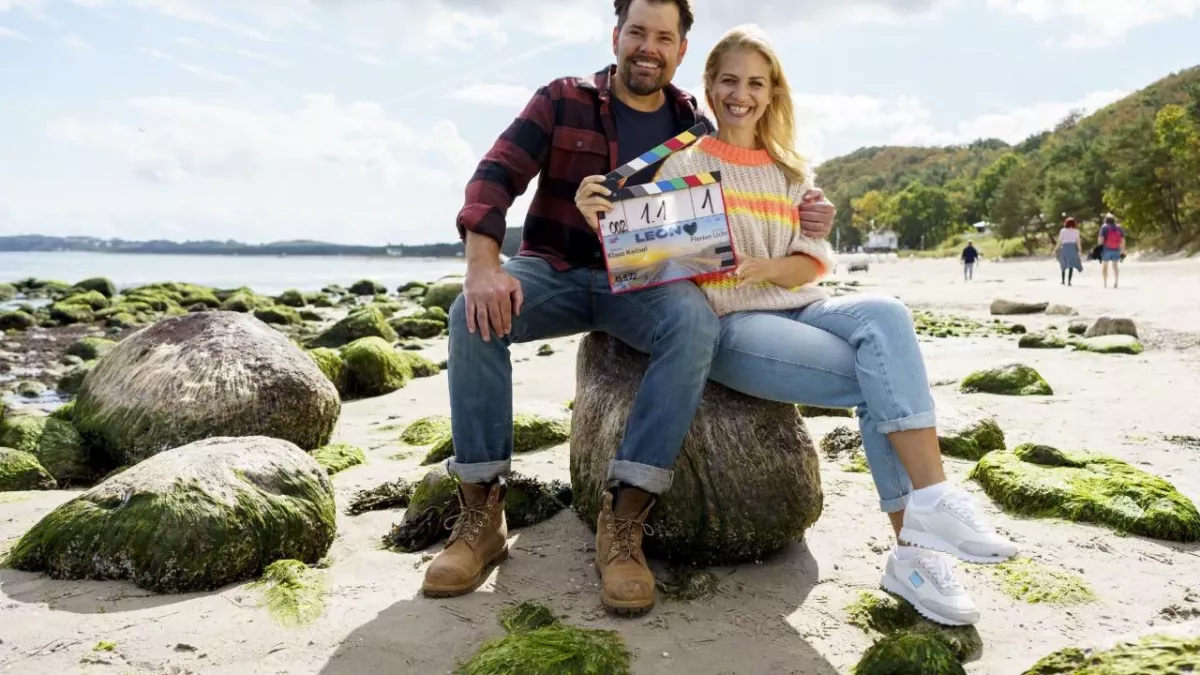 Daniel Fehlow und Susan Sideropoulos beim Drehstart von "Leon – Kämpf um deine Liebe" am 13.09.2022 in Sellin/Rügen.