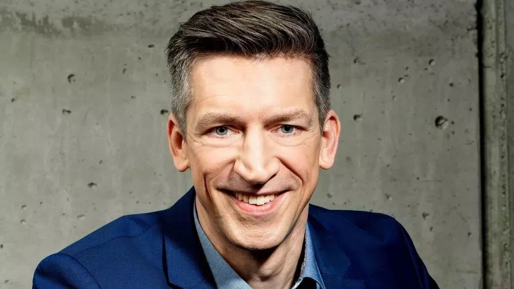 "Menschen, Bilder, Emotionen": Steffen Hallaschka moderiert den RTL-Jahresrückblick!