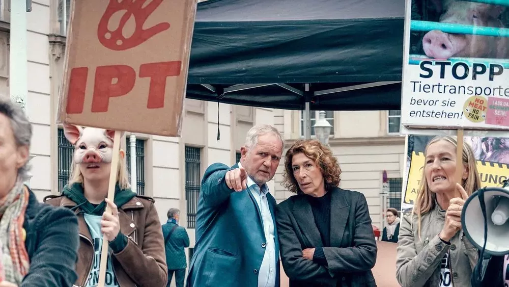"Tatort: Bauernsterben": Wie realistisch sind Cyberattacken auf Schweinezüchter?