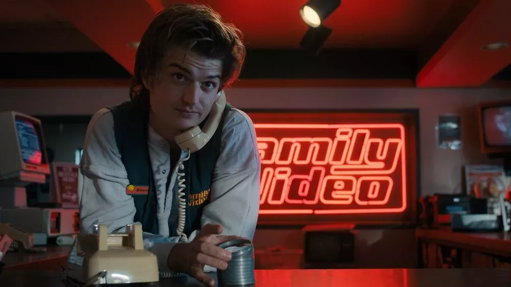 "Stranger Things"-Ende: Joe Keery "erleichtert" und "traurig"