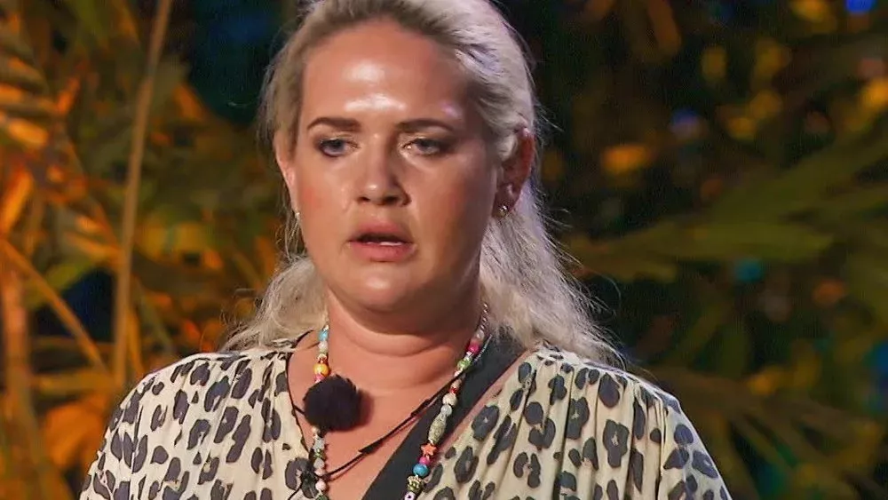 "Kampf der Realitystars": Sarah Knappik in der Zwickmühle