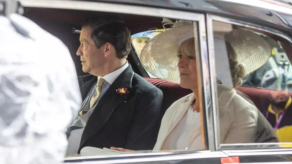 "The Crown": Setbilder zeigen Hochzeit von Charles und Camilla