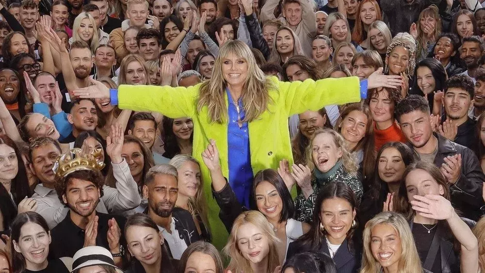 "GNTM" 2024: Diese Gastjuroren begrüßt Heidi Klum