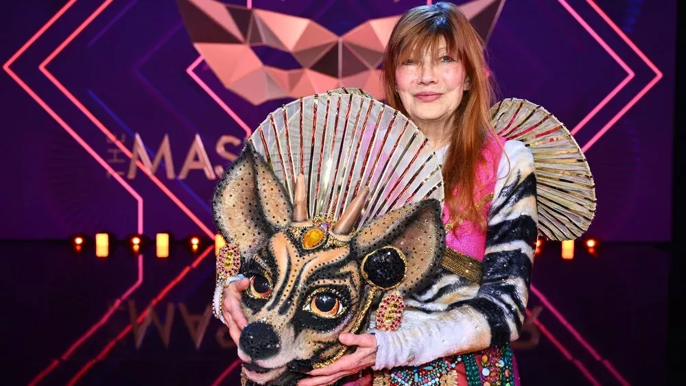 "The Masked Singer": Diese ESC-Legende wurde als Okapi enttarnt