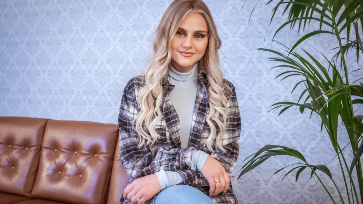 Estefania Wollny hat ihren Freund lange vor ihrer Familie geheim gehalten