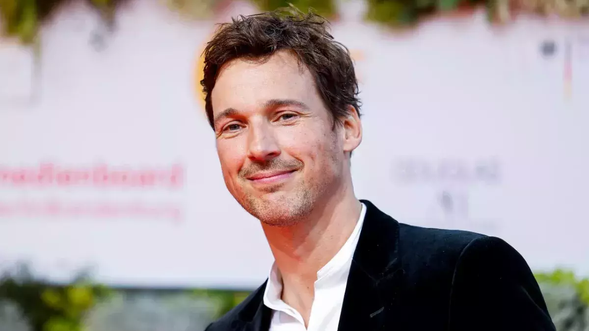 Florian David Fitz und Diana Amft ein Paar? Knutsch-Foto aufgetaucht