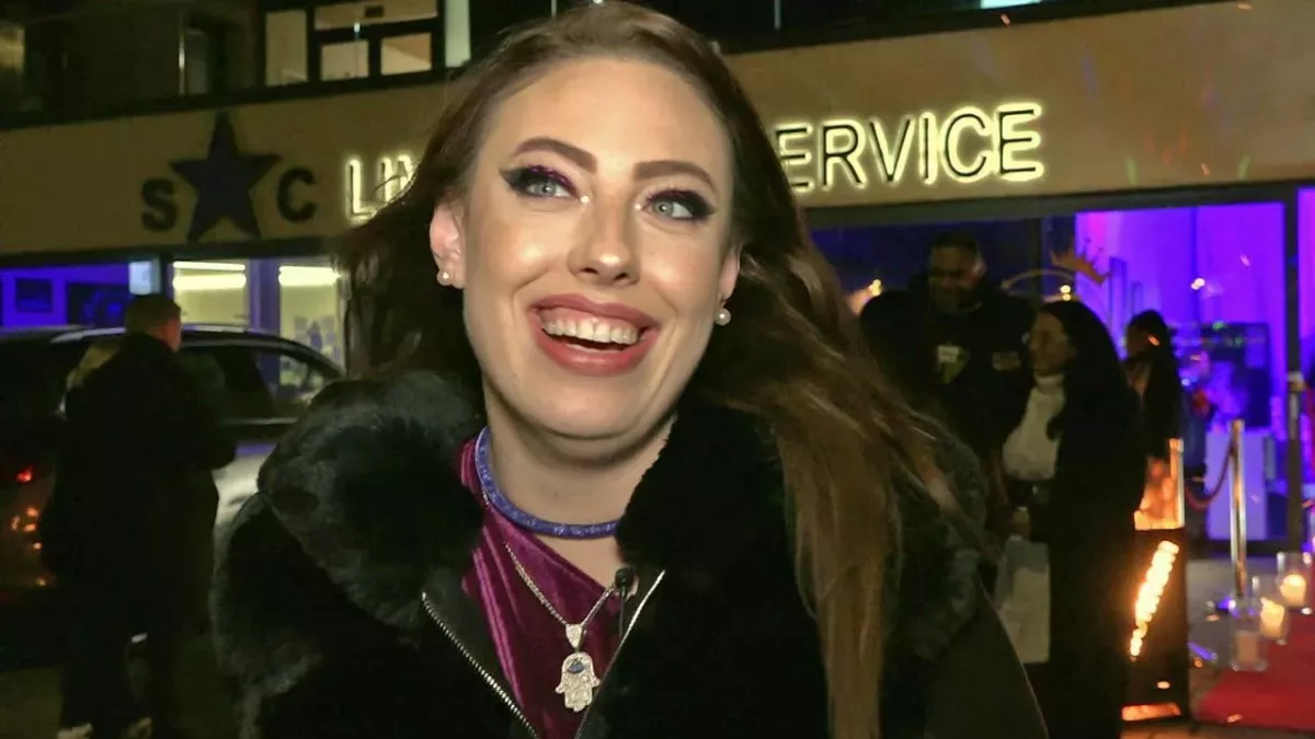 "Hartz und herzlich"-Janine überrascht Fans: Sie unterschreibt Arbeitsvertrag
