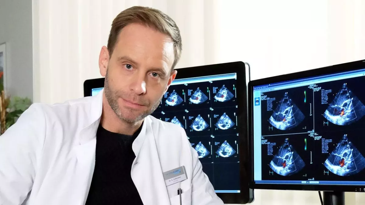  Julian Weigend als Dr. Kai Hoffmann Zu sehen ist der Österreicher seit Folge 801 "Wieder auf Anfang" als neuer Chefarzt der Serie. Julian Weigend als Dr. K. Hofmann