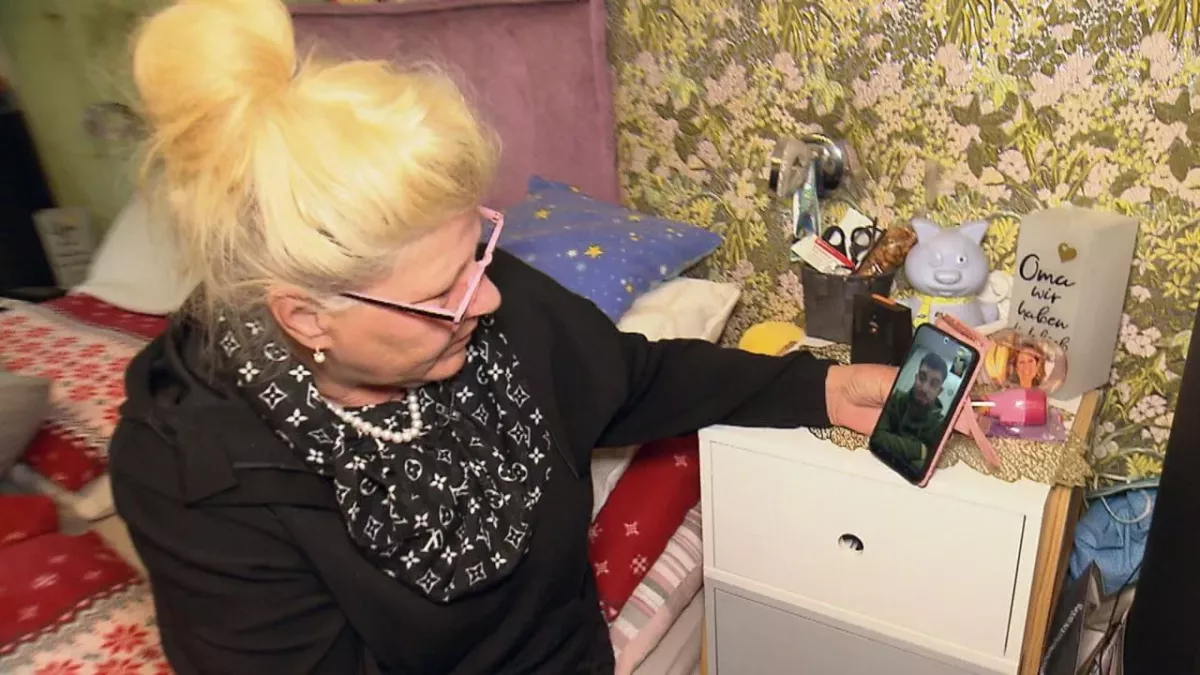 Silvia spricht mit Loredana (und Servet) über deren Zukunft
