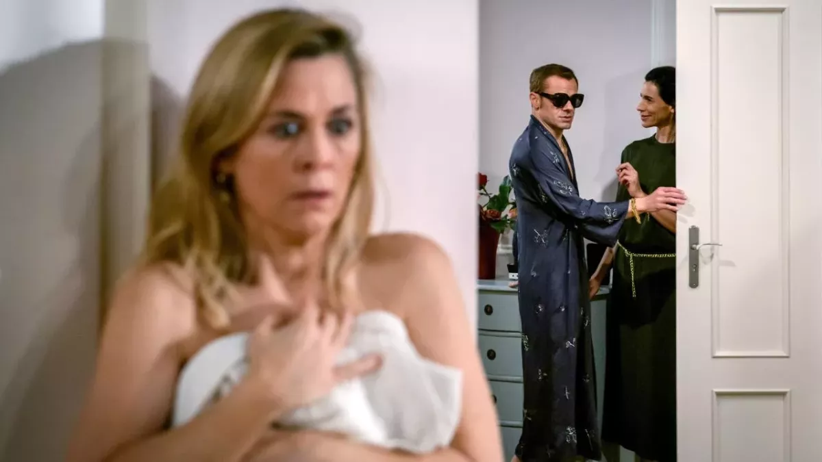 "Sturm der Liebe"-Yvonne wird von Erik in einer pikanten Situation erwischt