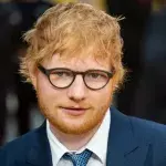 Ed Sheeran versteigert 149 Unterhosen: Was steckt hinter der Aktion?
