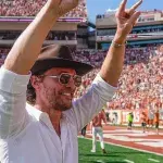 An seinem Geburtstag: Matthew McConaughey peitscht Footballteam zum Sieg