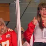 "Großartig": Football-Star Travis Kelce schwärmt von Taylor Swift
