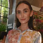 Anna Adamyan berichtet über "traumatische" Geburt ihres Sohnes