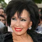 Legendäre Bond-Frau wird mit eigener Briefmarken-Kollektion geehrt
