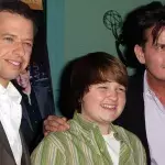 Angus T. Jones gesichtet: "Two and a Half Men"-Star kaum zu erkennen
