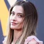 Paris Jackson: So würdigt sie den 65. Geburtstag ihres Vaters