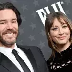 "Liebe meines Lebens": Kaley Cuoco gratuliert Tom Pelphrey