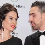 Anna-Maria Ferchichis Haut am Oberschenkel ist abgestorben