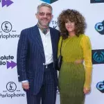 Stylischer Pärchenauftritt: Martin Freeman ist kaum wiederzuerkennen
