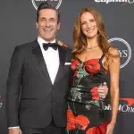 Die "Mad Men"-Stars Jon Hamm und Anna Osceola haben geheiratet