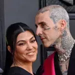 Kourtney Kardashian und Travis Barker enthüllen das Babygeschlecht