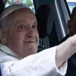 Nach Notoperation: Papst Franziskus hat die Klinik wieder verlassen