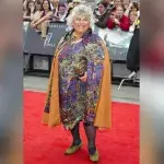 Miriam Margolyes zeigt sich mit 82 Jahren nackt in der "Vogue"
