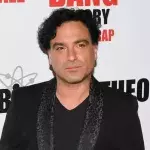 Johnny Galecki: "Big Bang Theory"-Star bestätigt Ehe- und Babynews