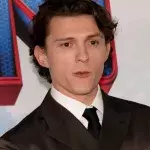 Tom Holland: Spider-Man wird zu Romeo