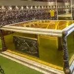 Mit Kunstrasen: Pelés Mausoleum erinnert an Fußballstadion