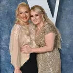 Rebel Wilson zeigt zum ersten Mal ihre Tochter