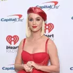 Katy Perry tanzt mit Kim Kardashians Tochter North auf der Bühne